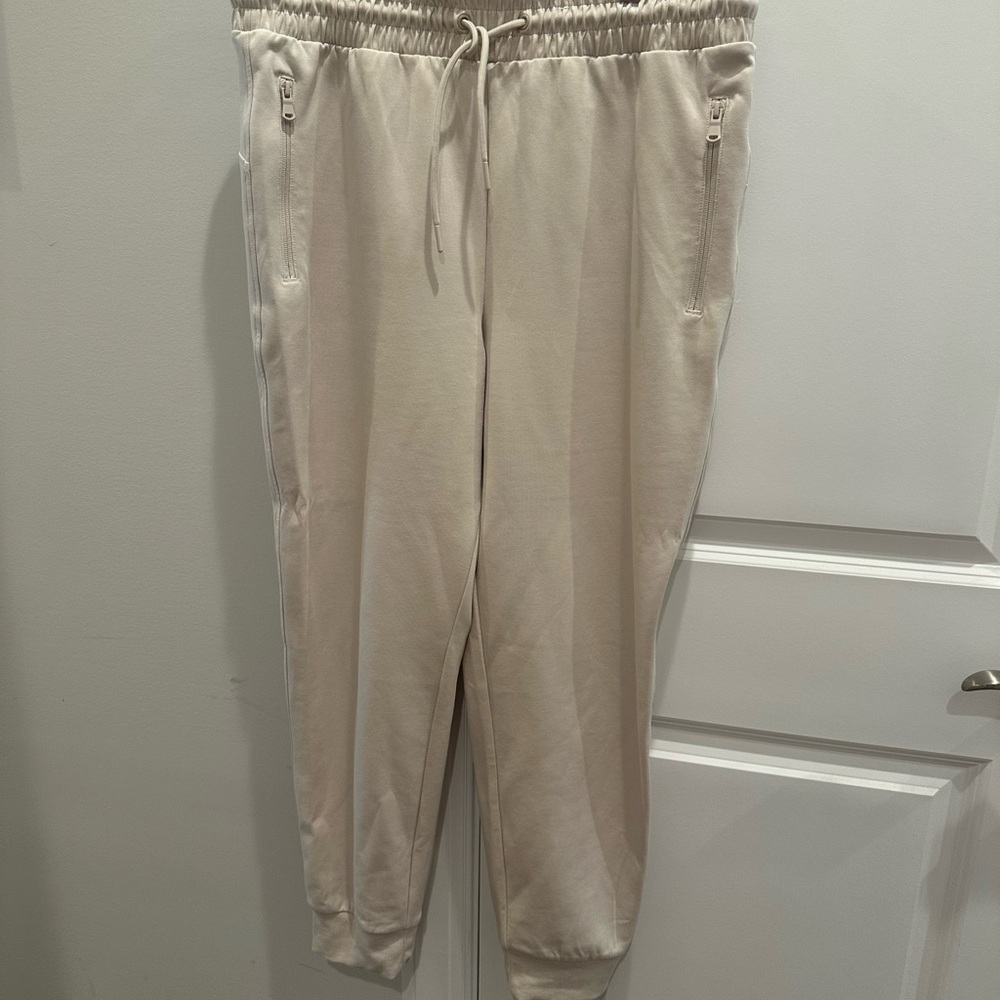 Old Navy Beige Jogger Pants